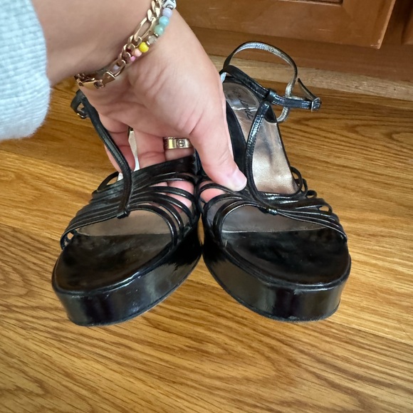Free Lance Paris Pumps - Picture 6 of 8